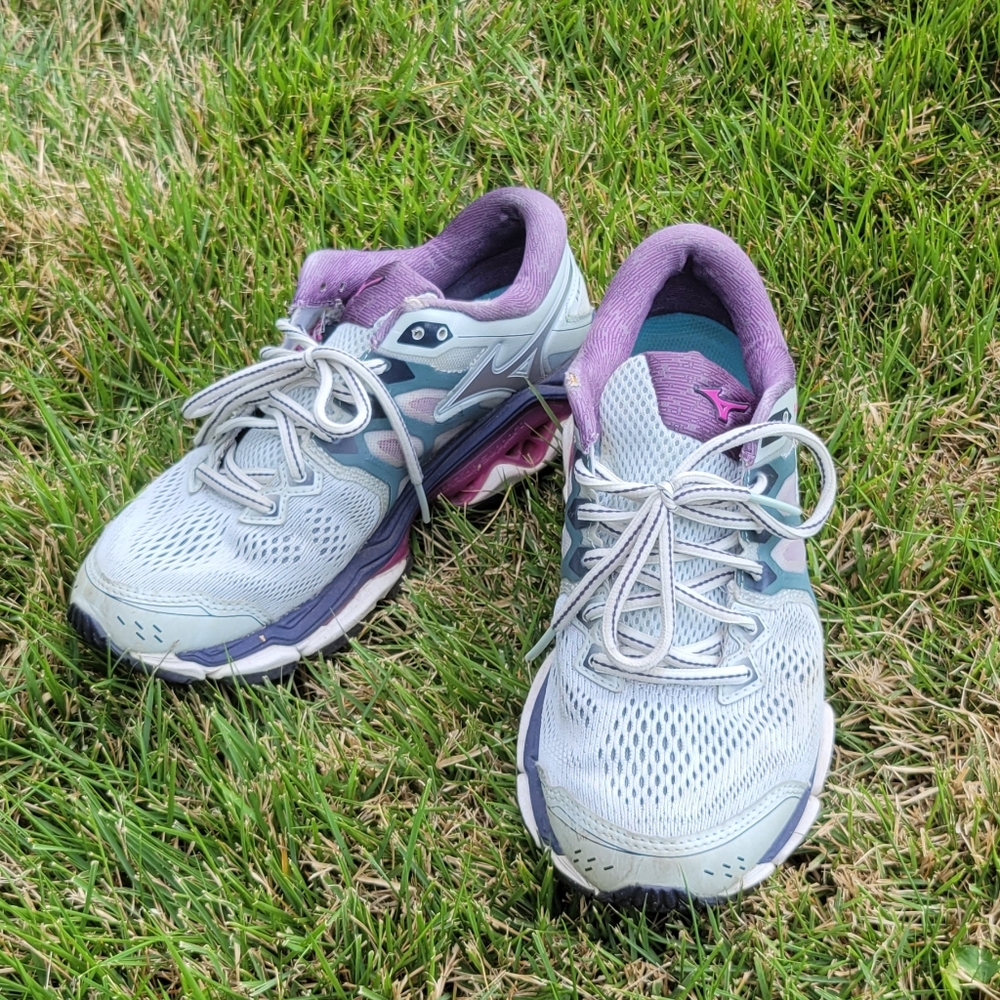 Muzuno Wave Horizan 3, Women's Running Shoes - Purple and Gray 8.5